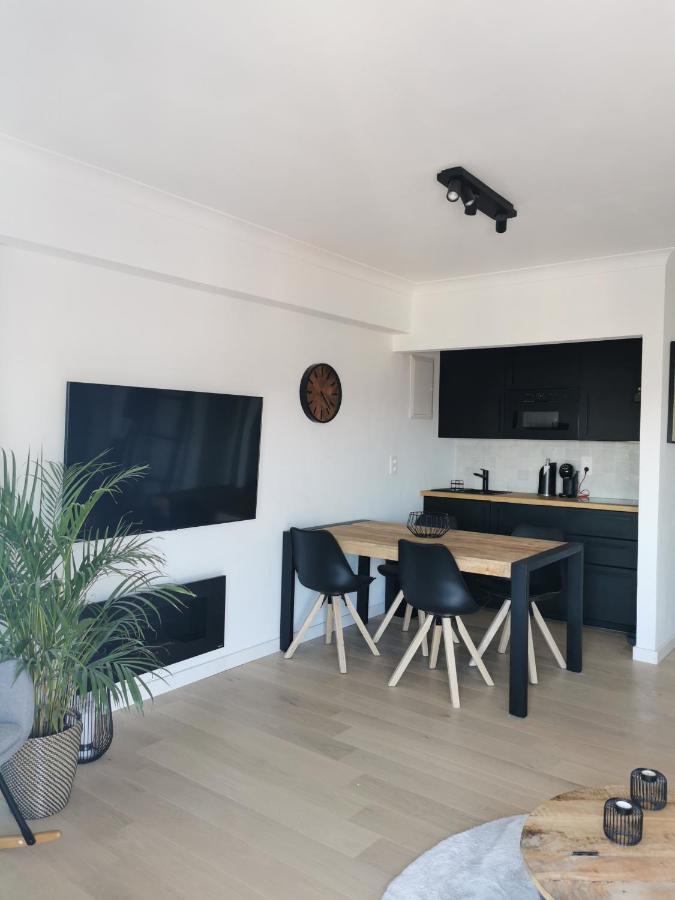 Studio De Strandloper Met 1 Zetelbed En 1 Bedkast Daire Middelkerke Dış mekan fotoğraf